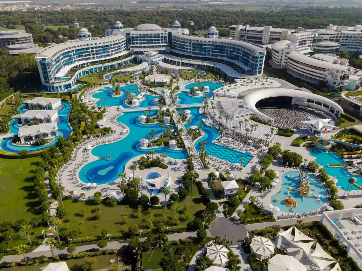 Sueno Deluxe Belek hotel and outdoor pools